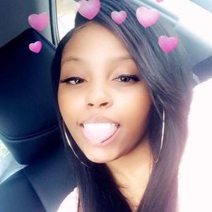 Meet your Posher, Tiara